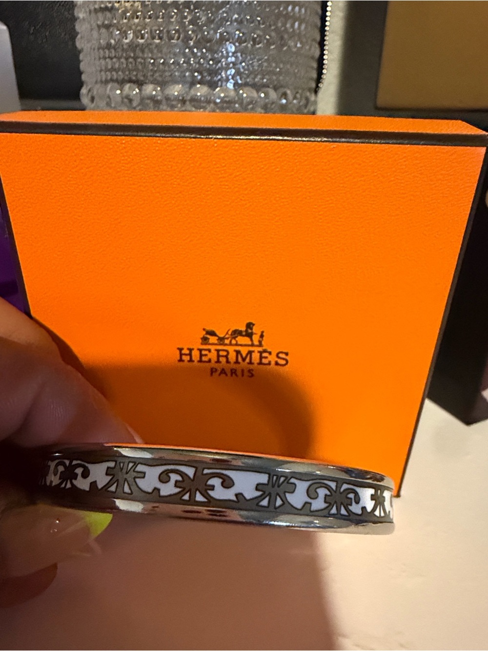 Hermès White and Silver Patterned Enamel Bangle